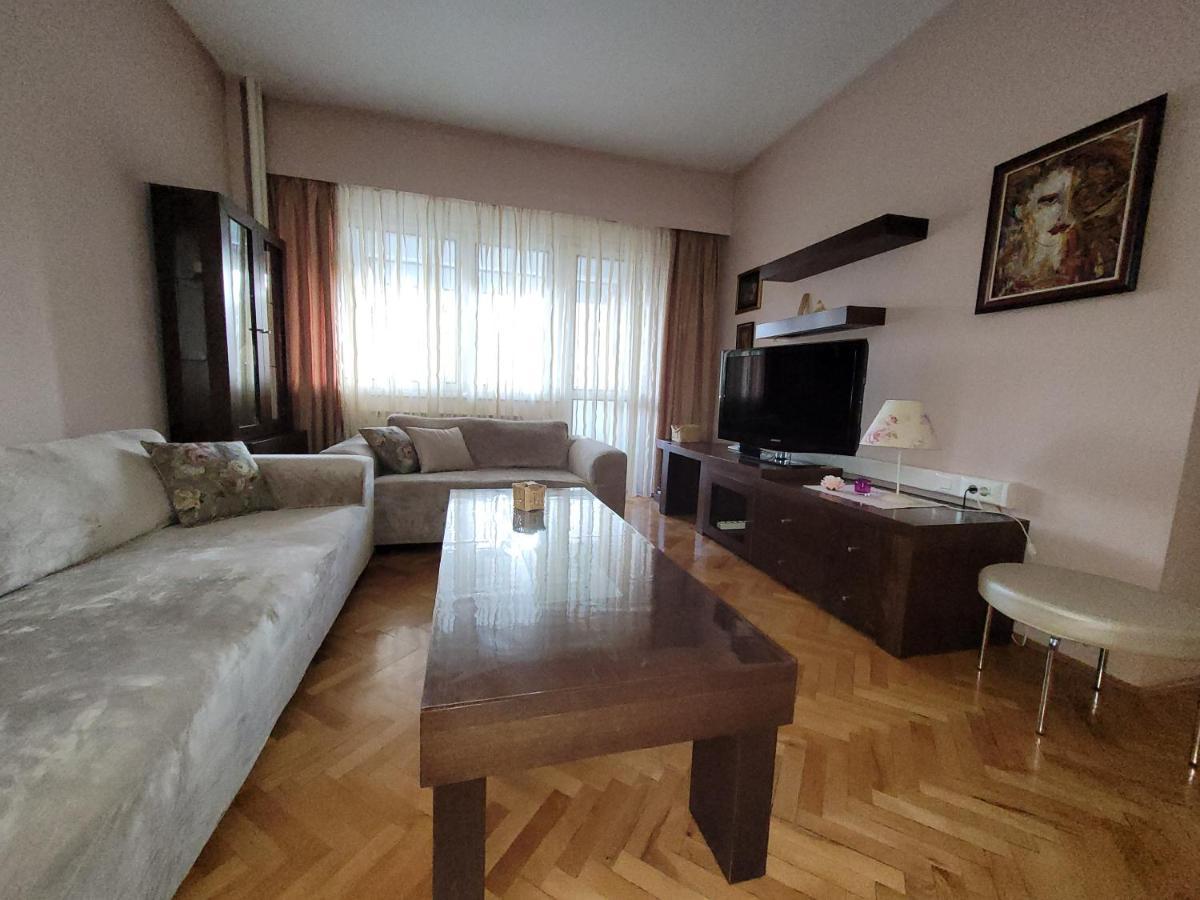 Soleil Central Apartments Skopje Exteriör bild